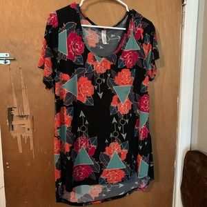 Lularoe top